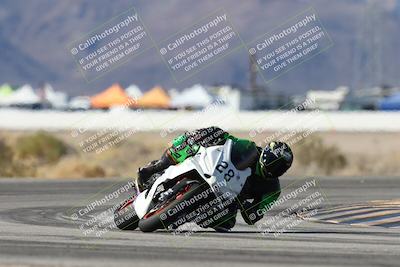 media/Dec-07-2025-CVMA (Sun) [[3e7d2de5dc]]/Race 7-Formula Lightweight Twins Shootout/